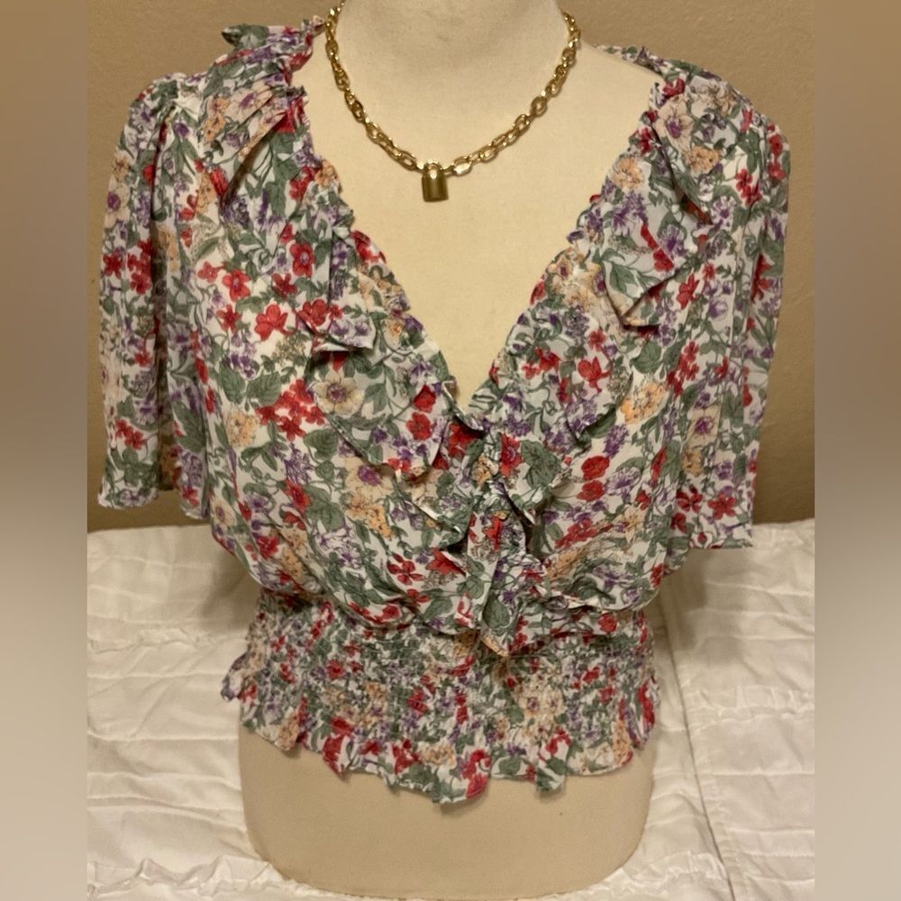 ASTR The Label Floral V-Neck Clinched Waist Bell Sleeve Top Size XL NWOT
